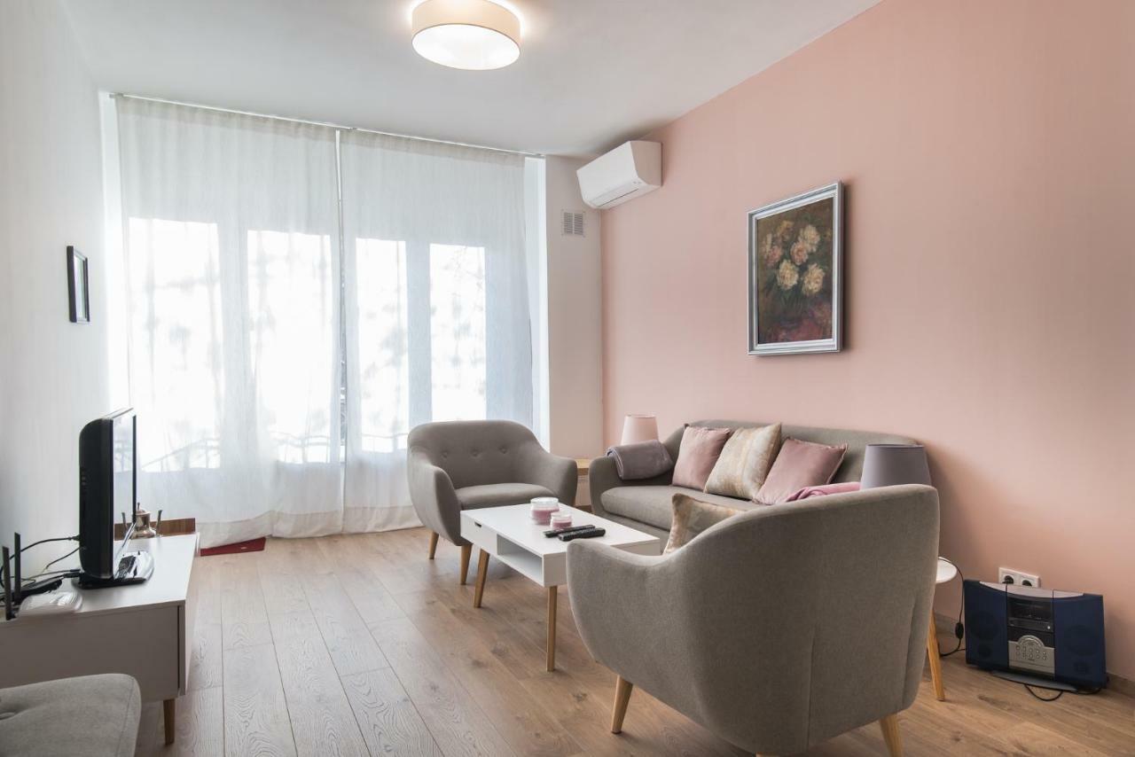 Chic And Spacious Apartment In Central Sofia - Patriarh Evtimiy By Flat Mаnager Экстерьер фото