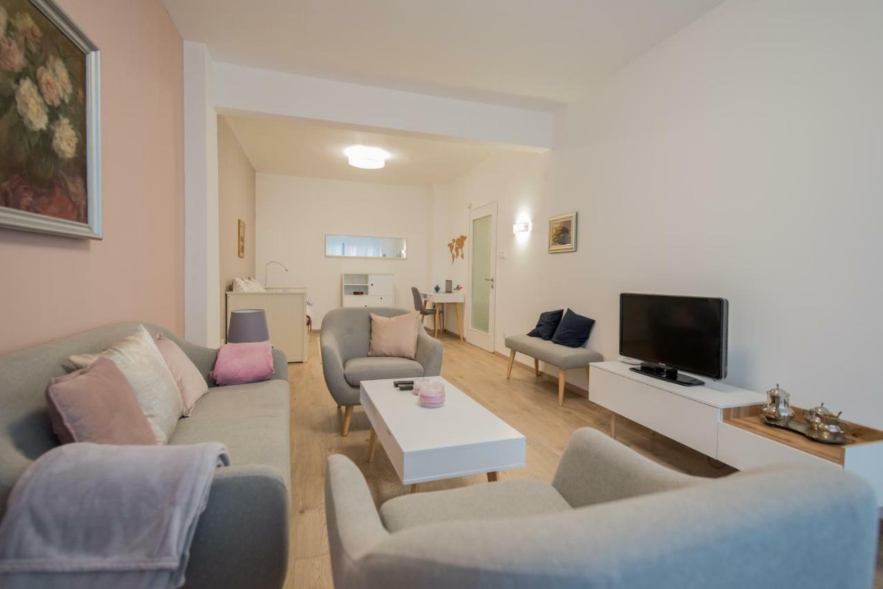 Chic And Spacious Apartment In Central Sofia - Patriarh Evtimiy By Flat Mаnager Экстерьер фото